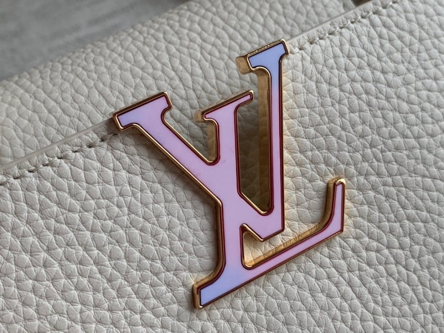 Lv - Capucines