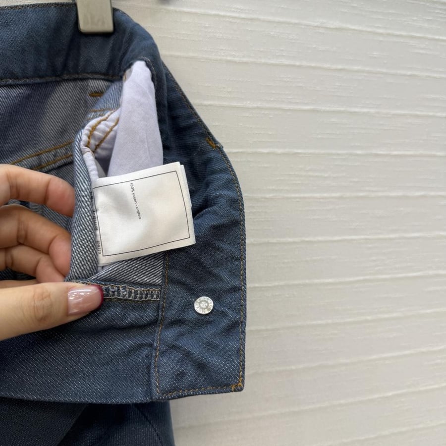تنورة Chanel
