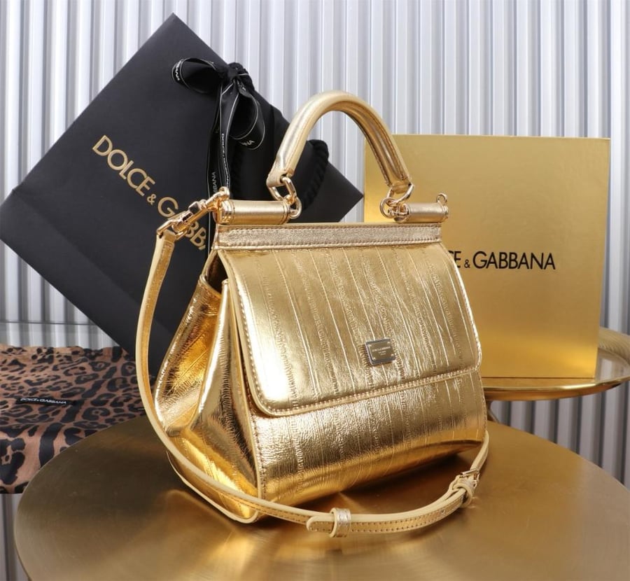 . شنطة دولتشي اند غابانا Medium Sicily handbag