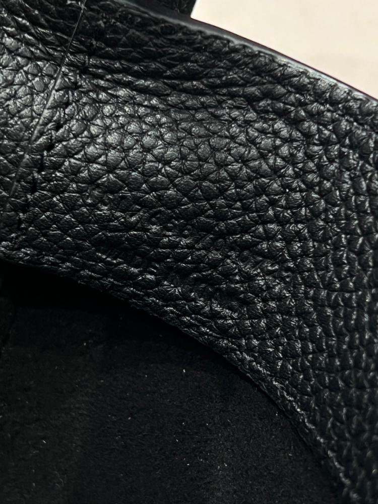 شنطة سان لوران Bucket Saint Laurent