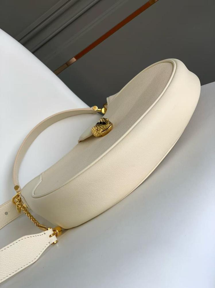 شنطة بولغاري SERPENTINE ELLIPSE   مقاس 25cm