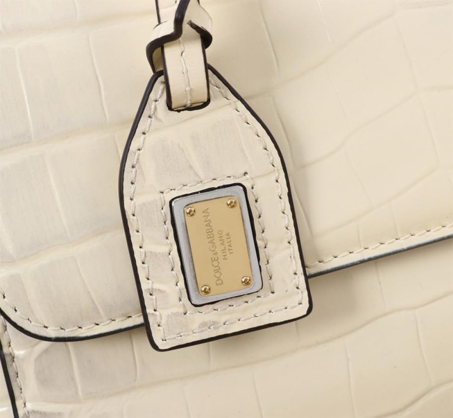 . شنطة دولتشي اند غابانا Medium Sicily handbag