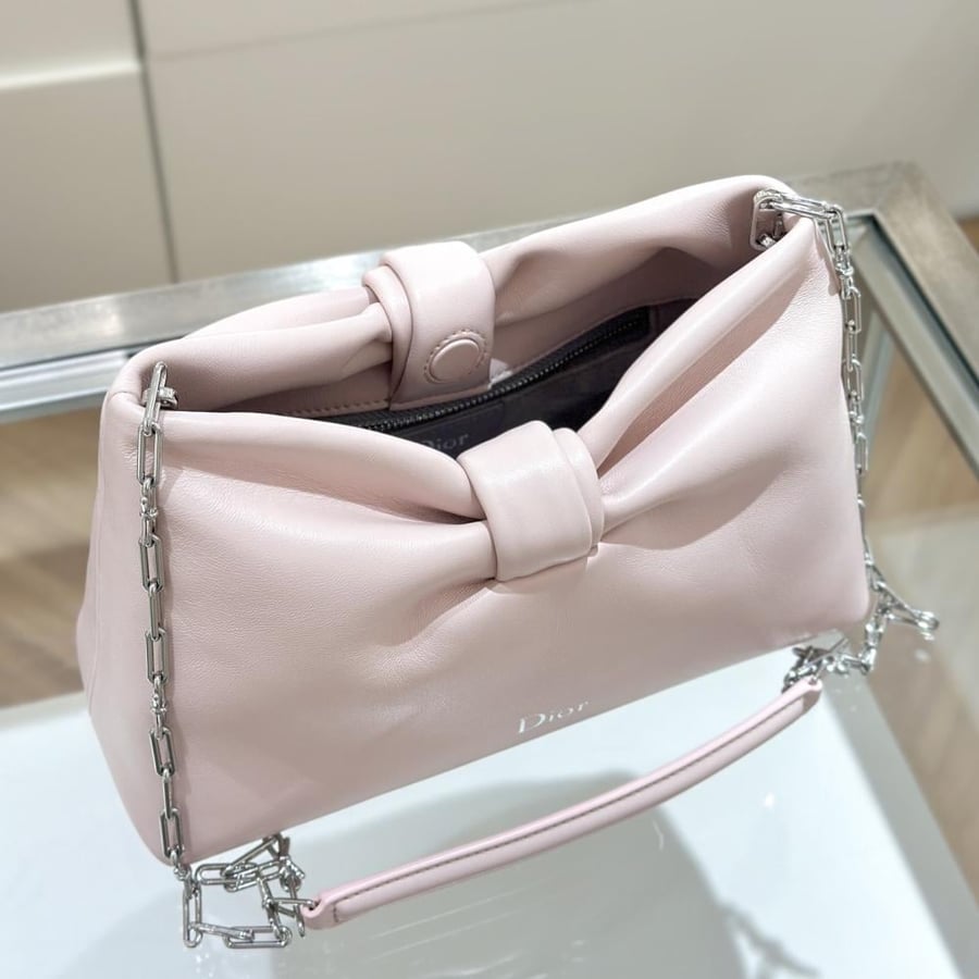 شنطة ديور Doir