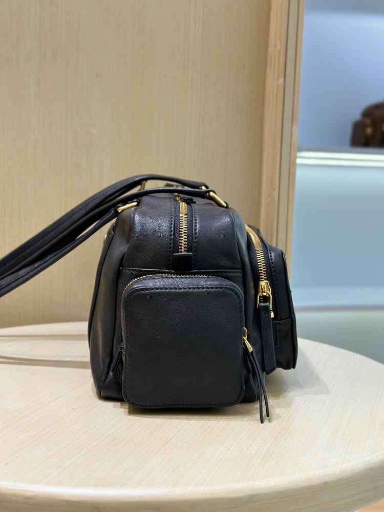 شنطة ميو ميو Large Biker Miumiu مقاس 32 cm