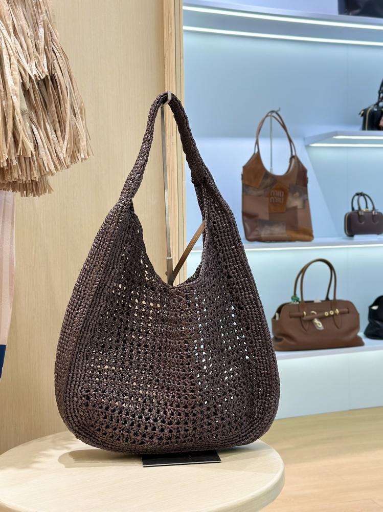 شنطة ميو ميو Large Woven Miumiu مقاس 44 cm