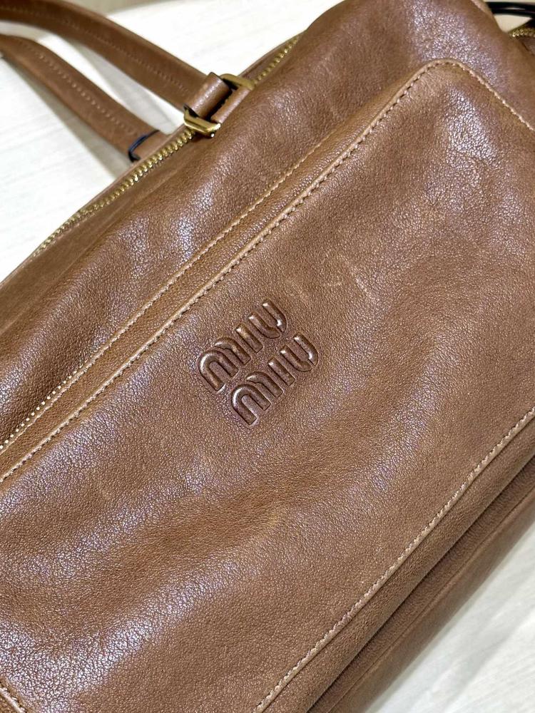 شنطة ميو ميو Large Biker Miumiu مقاس 32 cm