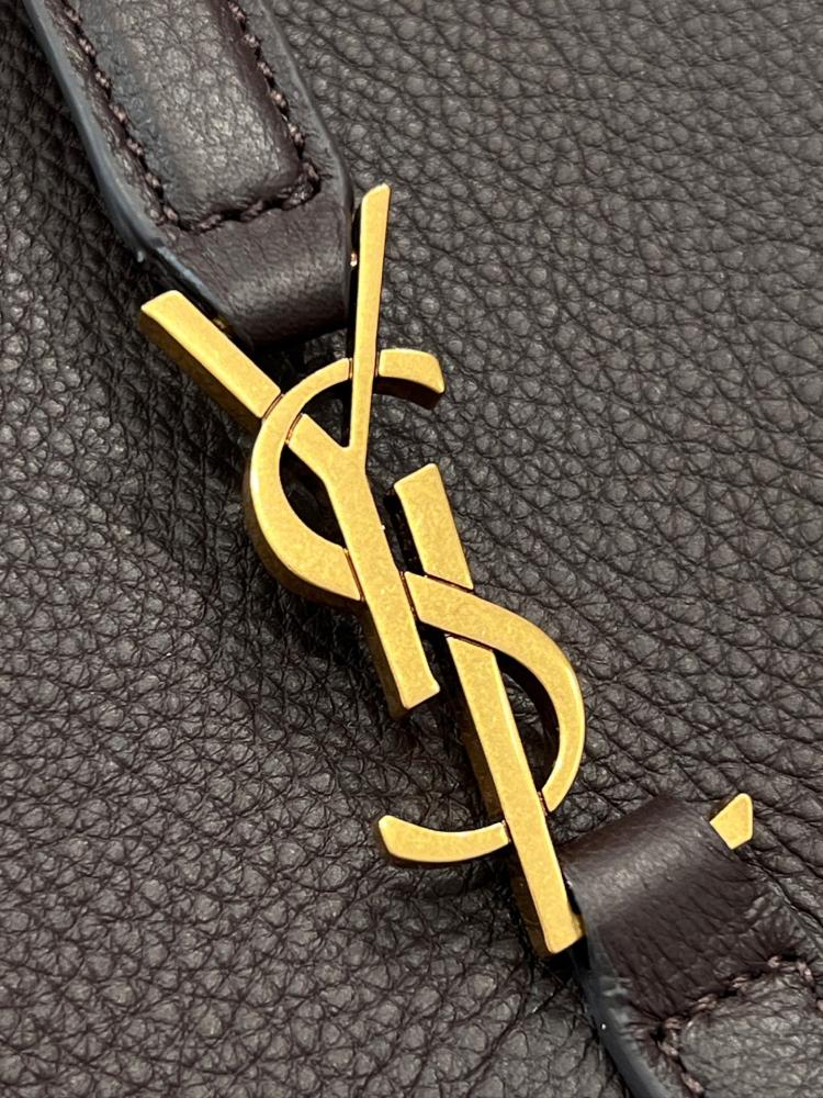 شنطة سان لوران Baby bea Saint Laurent