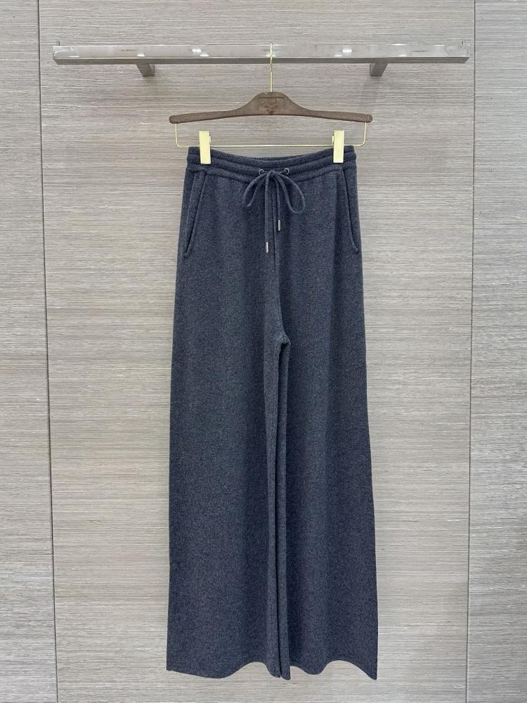 طقم Brunello cucinelli