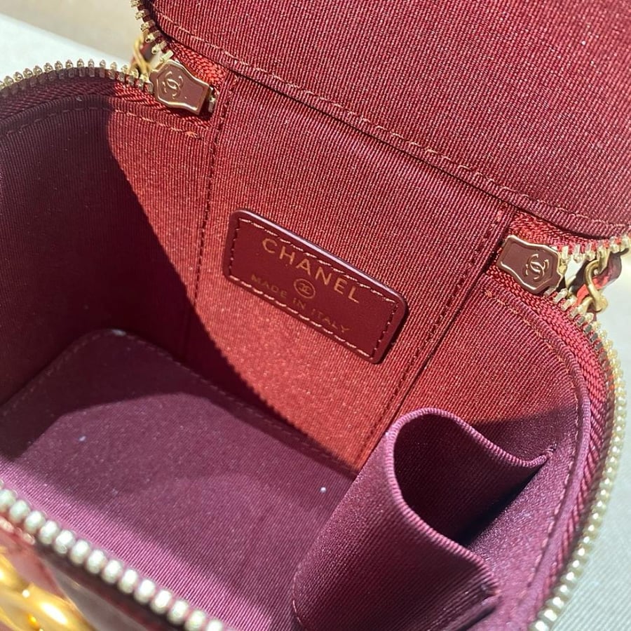 شنطة شانيل