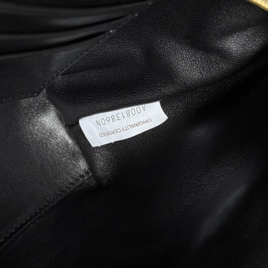 باوتش بوتيغا BOTTEGA