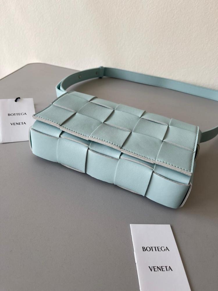 شنطة  بوتيغا Cassette مقاس 23cm