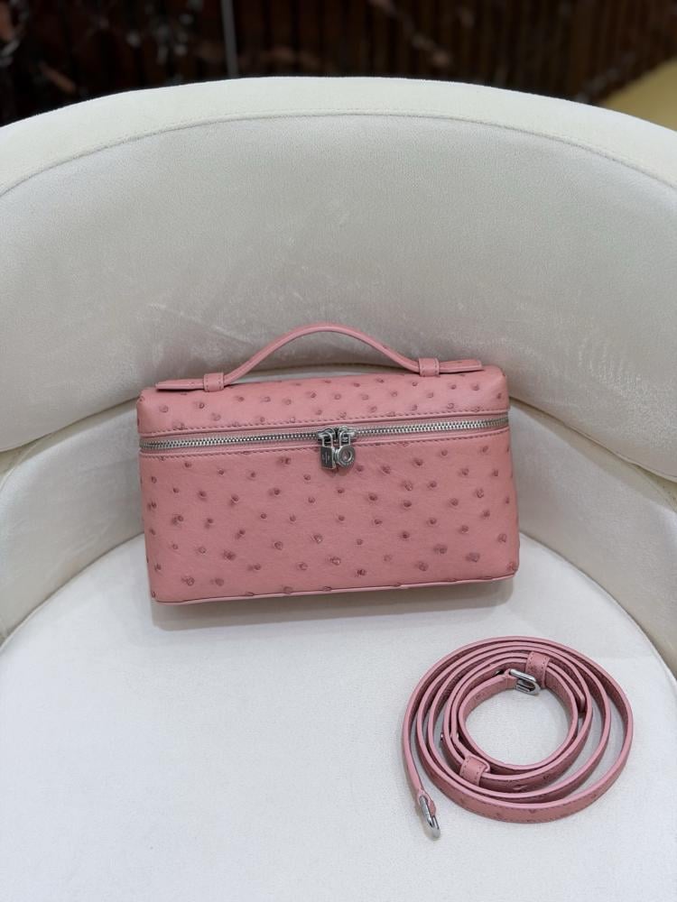 شنطة لورو بيانا Ostrich Leather مقاس 19 cm