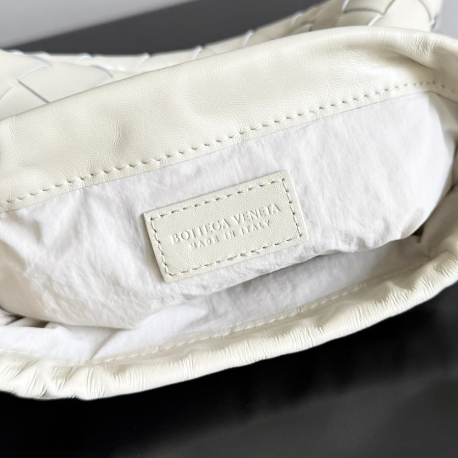 شنطة بوتيغا Mini Dustbag