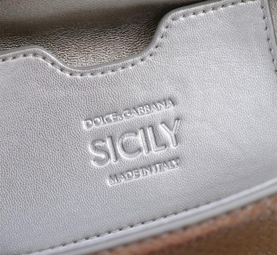 . شنطة دولتشي اند غابانا Medium Sicily handbag