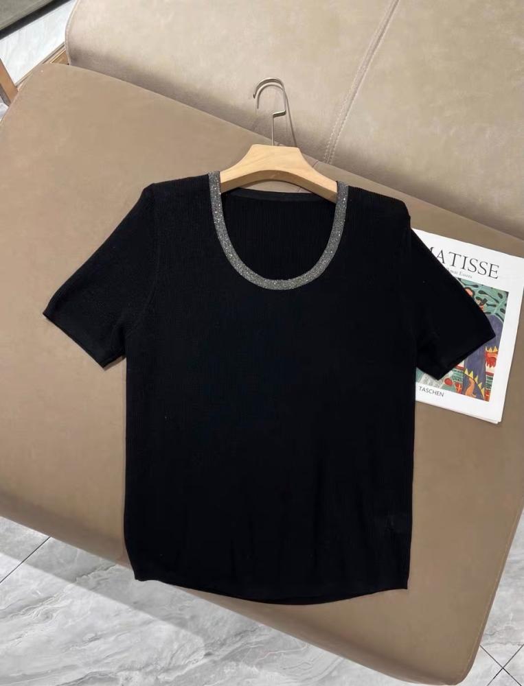 توب Brunello cucinelli
