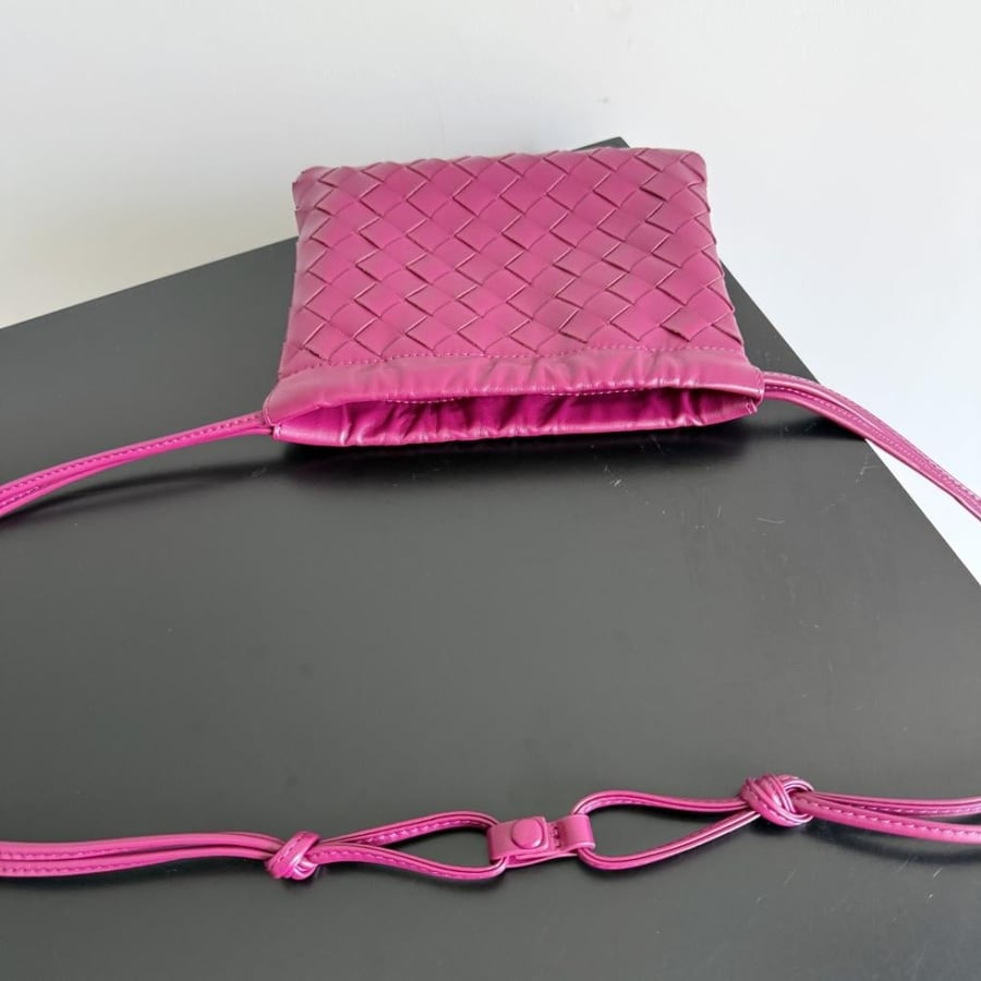 شنطة بوتيغا Mini Dustbag