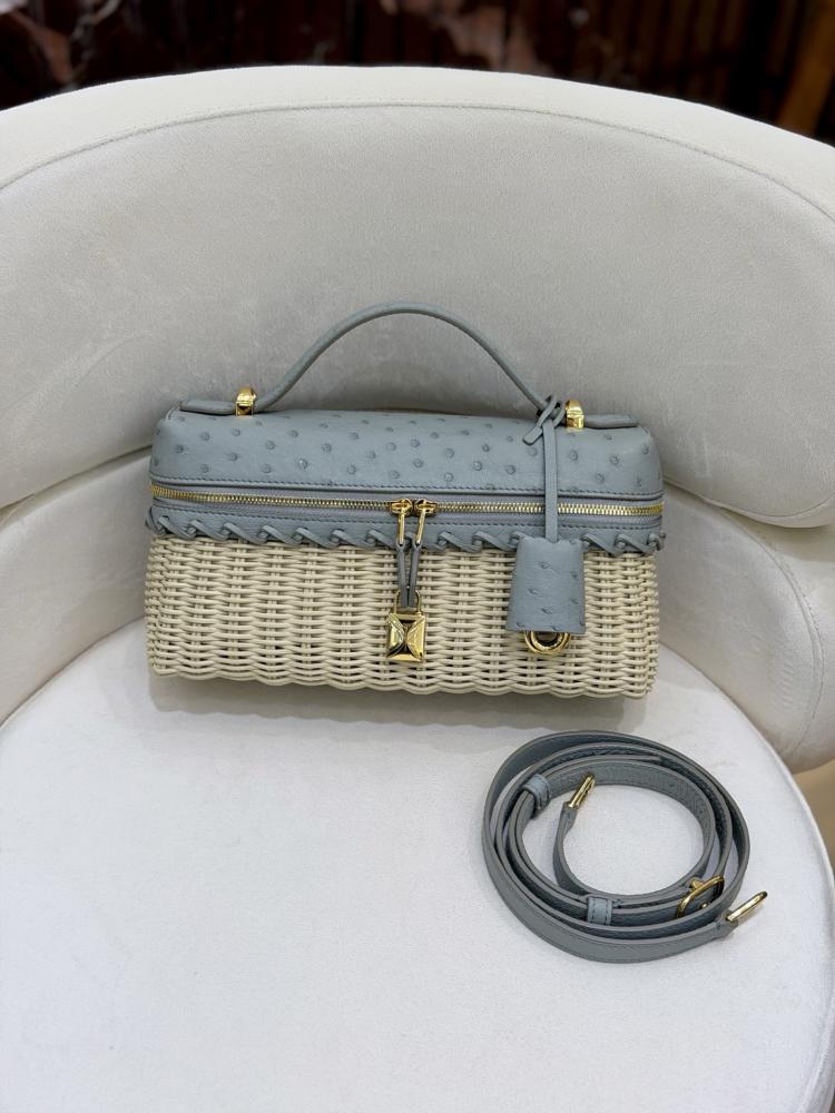شنطة لورو بيانا Extra West Wicker Ostrich Lora piana مقاس 23 cm