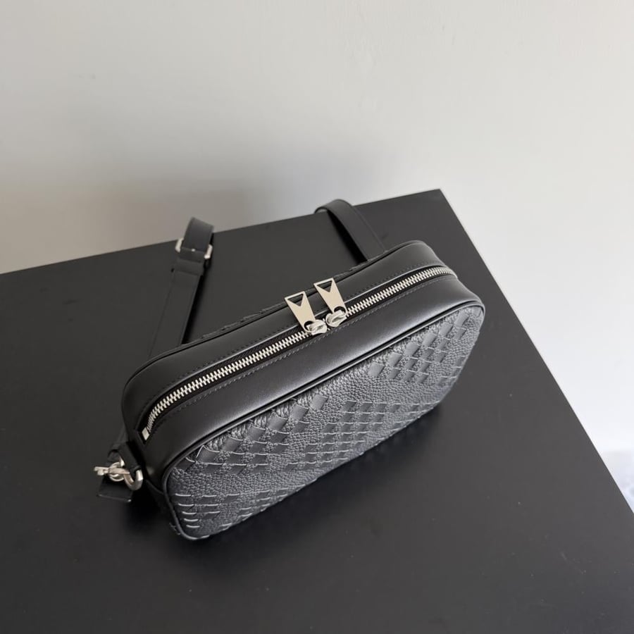 شنطة بوتيغا Camera Bag Bottega