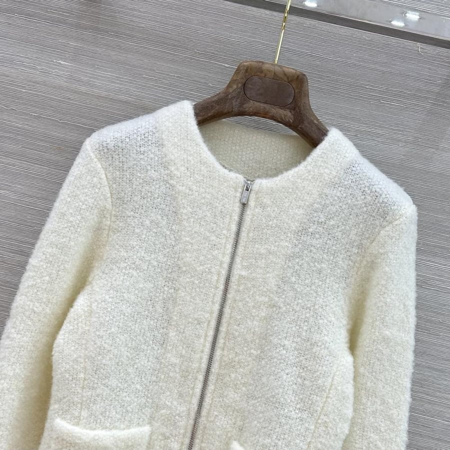 كارديجان Miu Miu