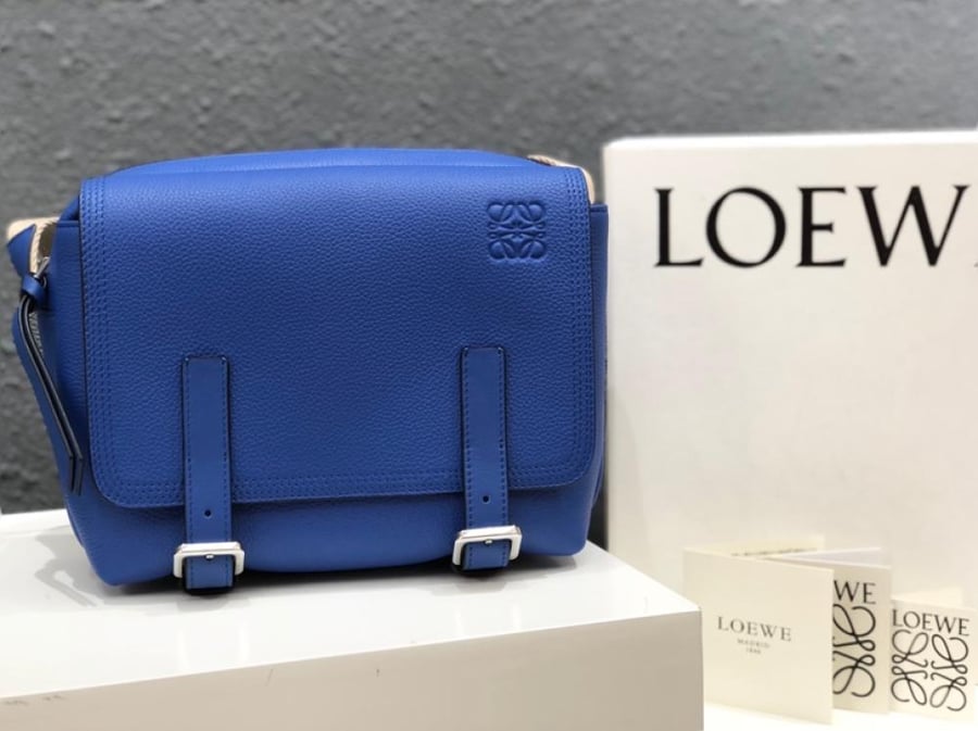 شنطة لويفي Loewe XS