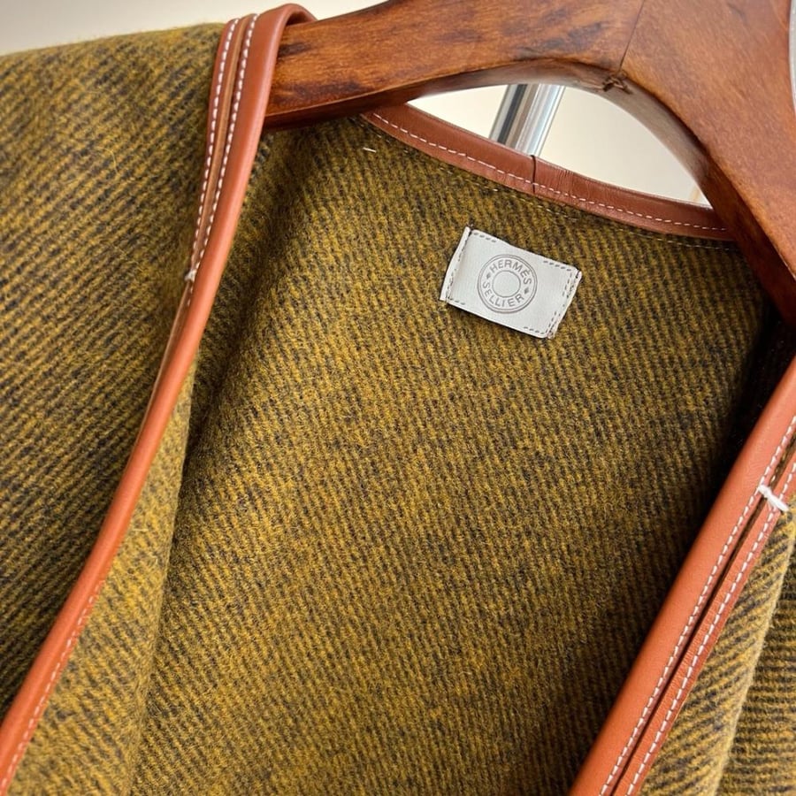 سكارف Hermes