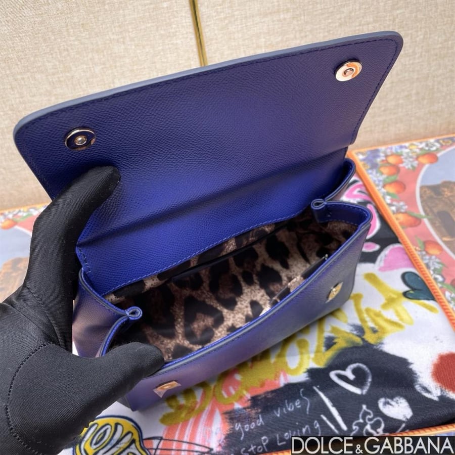 شنطة دولتشي اند غابانا Small Sicily handbag
