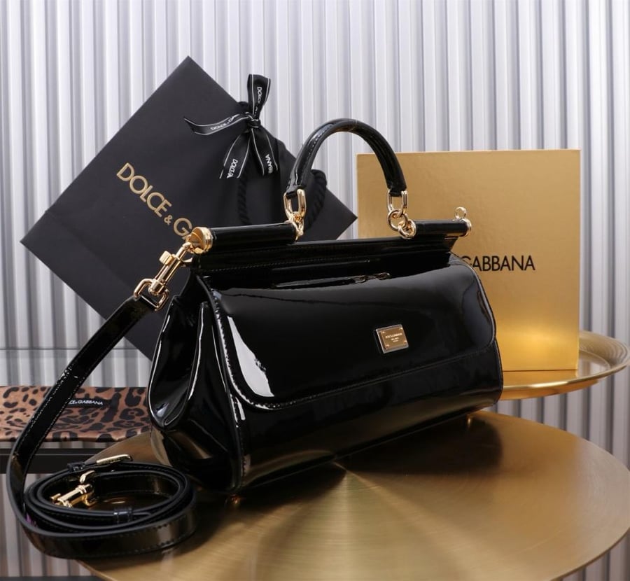 شنطة دولتشي اند غابانا Elongated Sicily handbag
