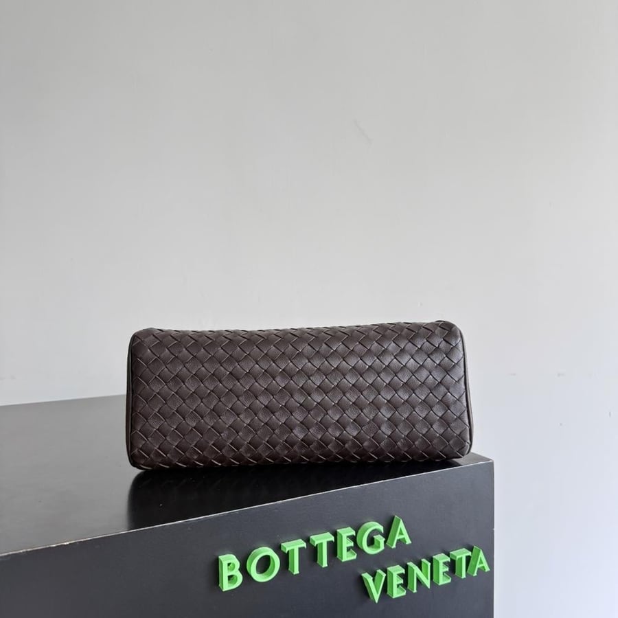 شنطة بوتيغا large Nodo Bottega