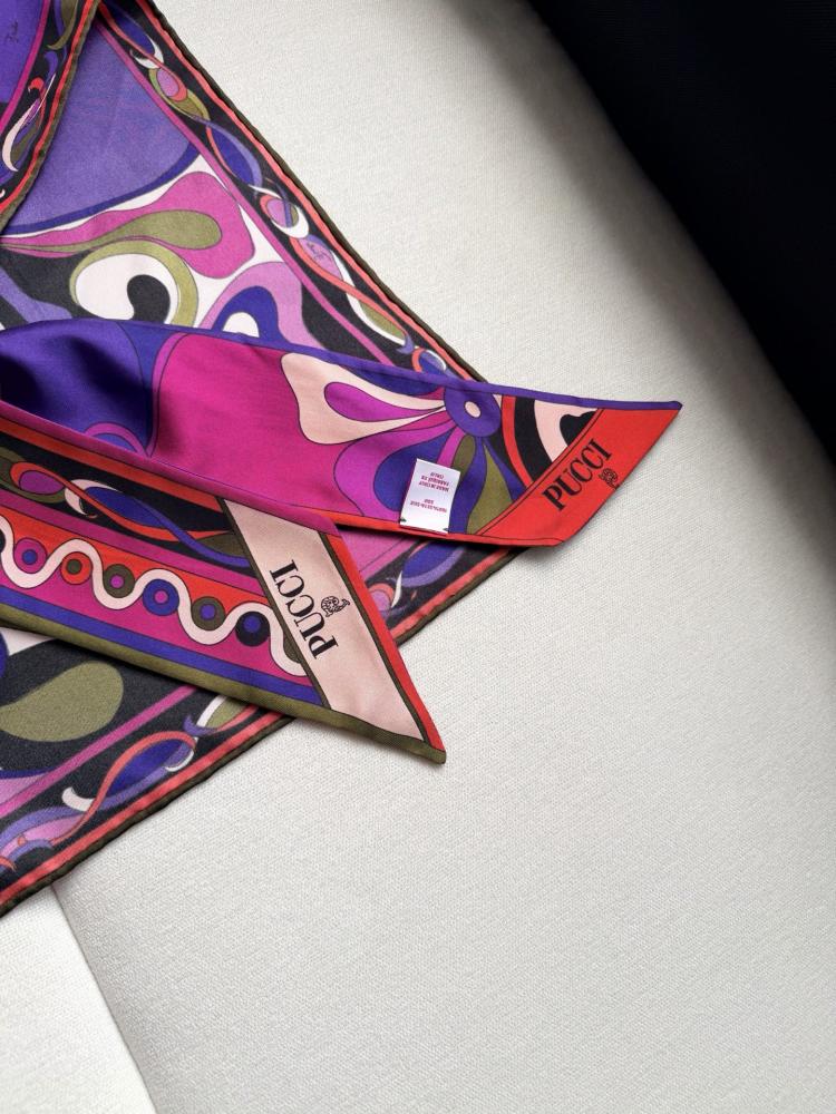 توب Pucci
