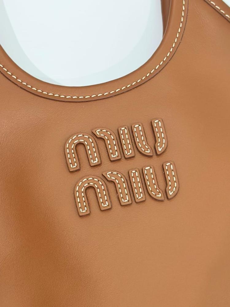 شنطة Miu Miu
