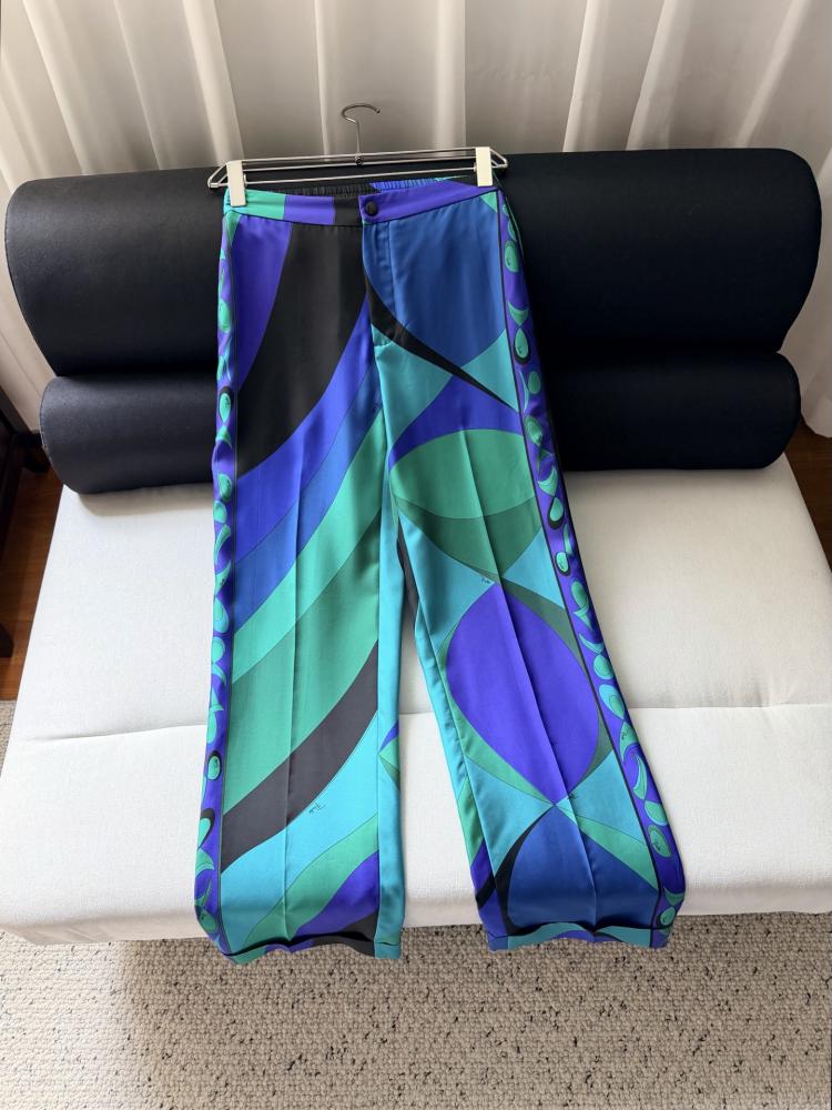 بنطلون Pucci.