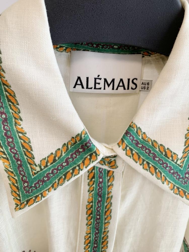 فستان