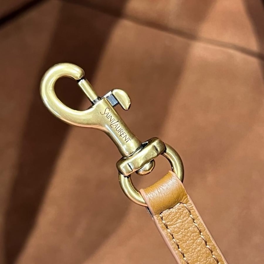 شنطة سان لوران Tote Saint Laurent