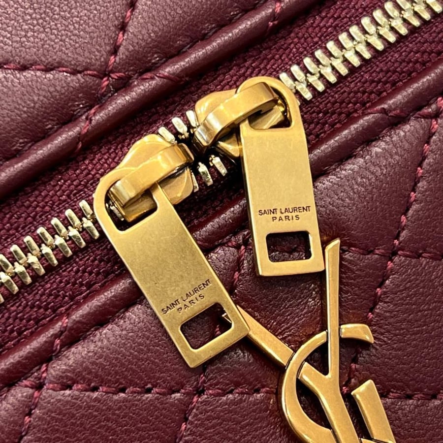 سان لوران GABY VANIT BAG مقاس 18cm