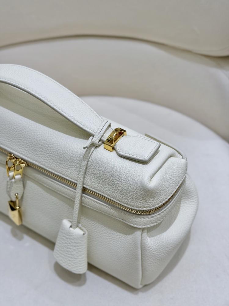 شنطة لورو بيانا Extra Softy Lora piana مقاس 29 cm