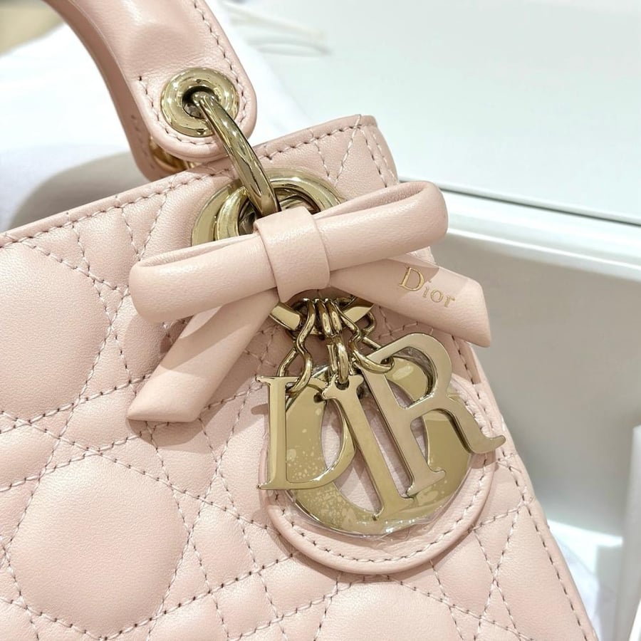 شنطة ديور Lady Dior مقاس 17cm