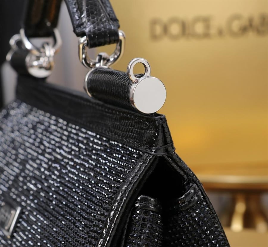 . شنطة دولتشي اند غابانا Small Sicily handbag