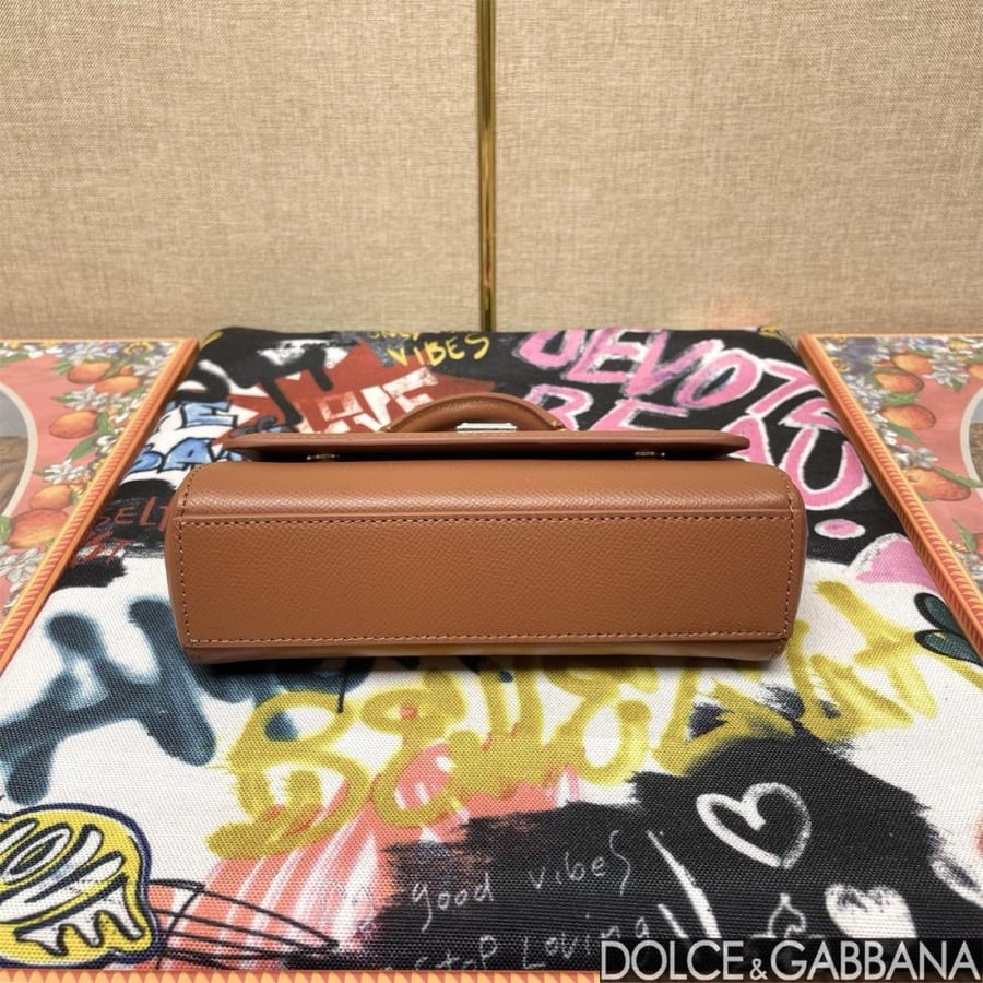 شنطة دولتشي اند غابانا Mini Sicily handbag