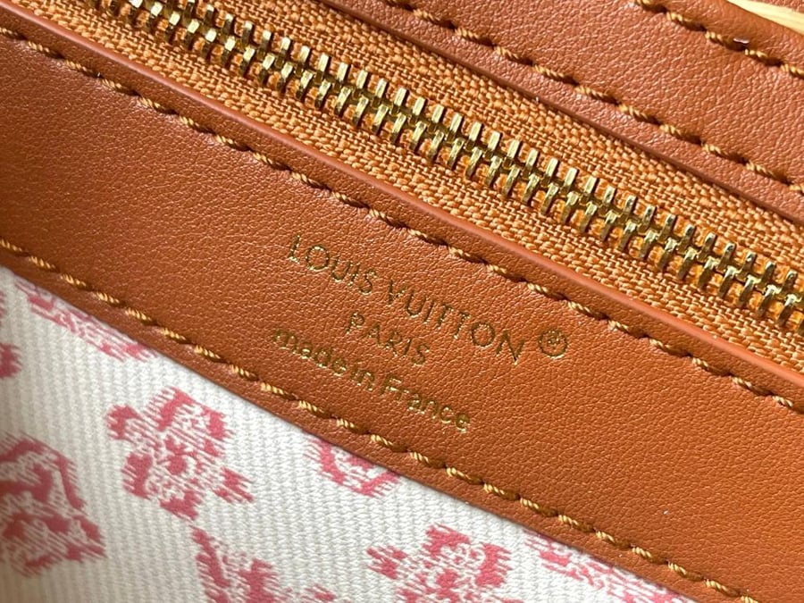 شنطة لويس فيتون Louis Vuitto