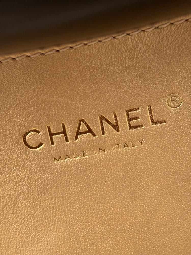 شنطة شانيل ch