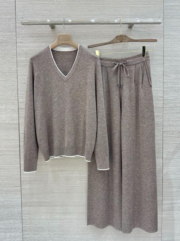 طقم Brunello cucinelli