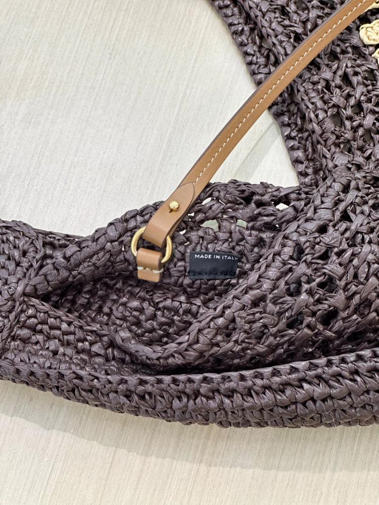 شنطة ميو ميو Large Woven Miumiu مقاس 44 cm