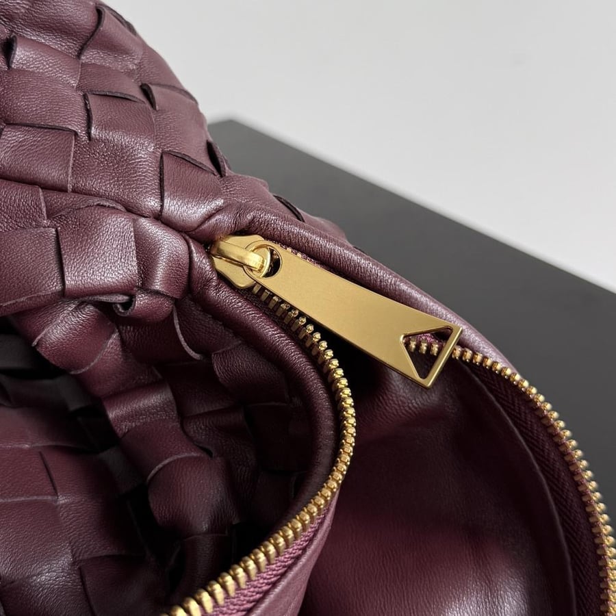 شنطة بوتيغا Teen Jodie Medium Bottega