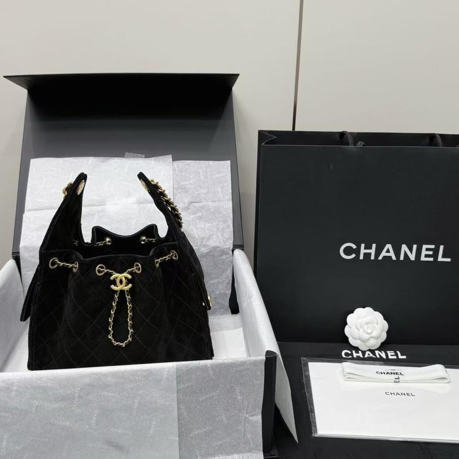 شنطة شانيل ch مقاس  30cm