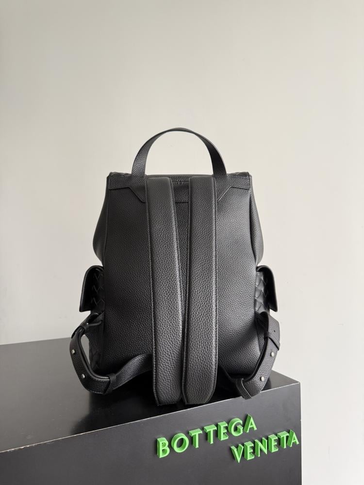 شنطة بوتيغا School Bag Bottega