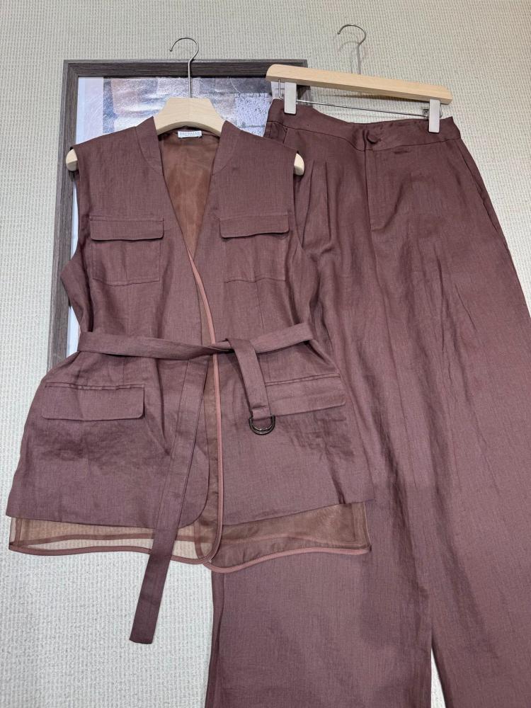 طقم Brunello cucinelli