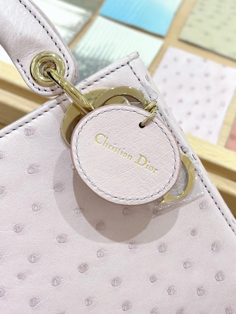 شنطة ديور Lady Ostrich Skin Dior مقاس 17cm