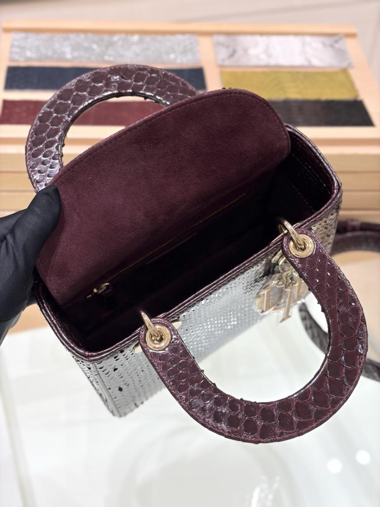 شنطة ديور Snakeskin Dior