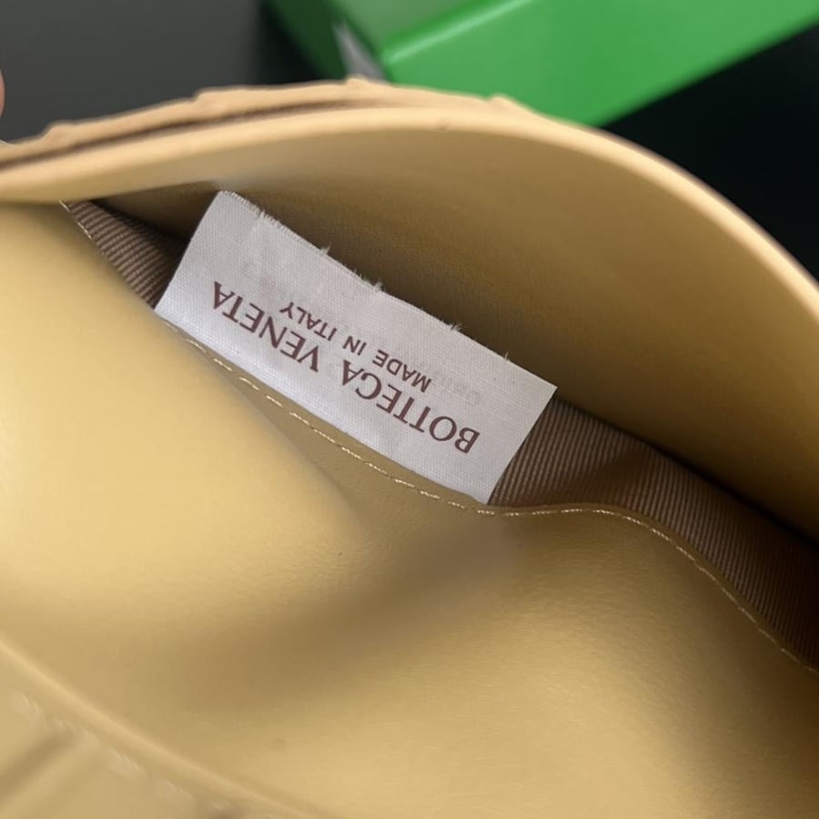محفظة بوتيغا Sheep Leather bottega
