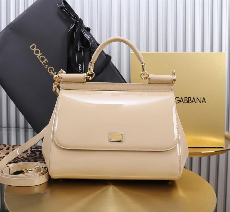 . شنطة دولتشي اند غابانا Medium Sicily handbag